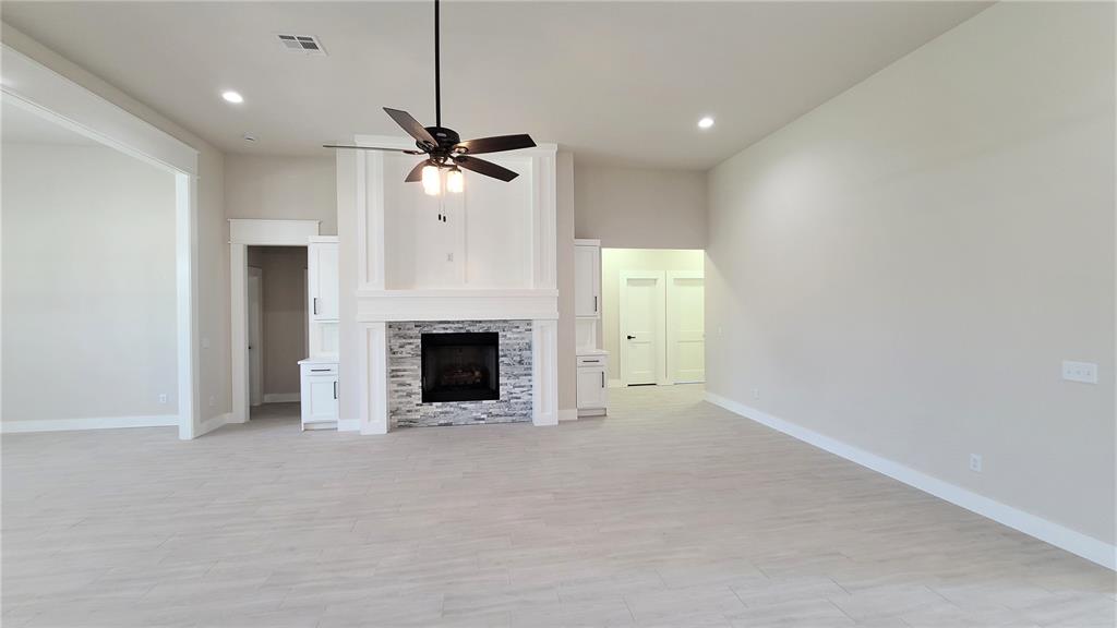 1425 W Harvard Way Property Photo 9