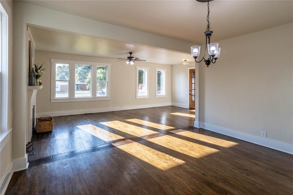 512 N College Street Property Photo 10