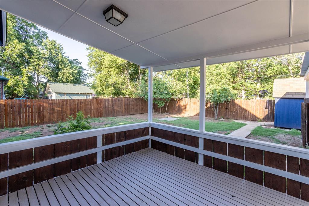 512 N College Street Property Photo 28