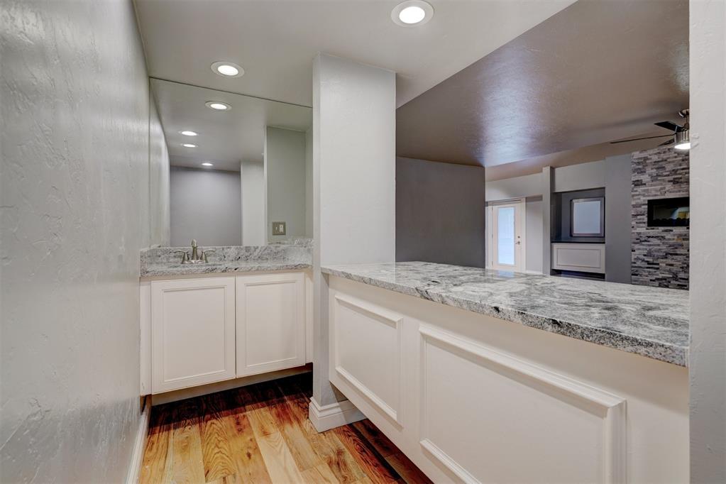 3158 Thorn Ridge Road Property Photo 10