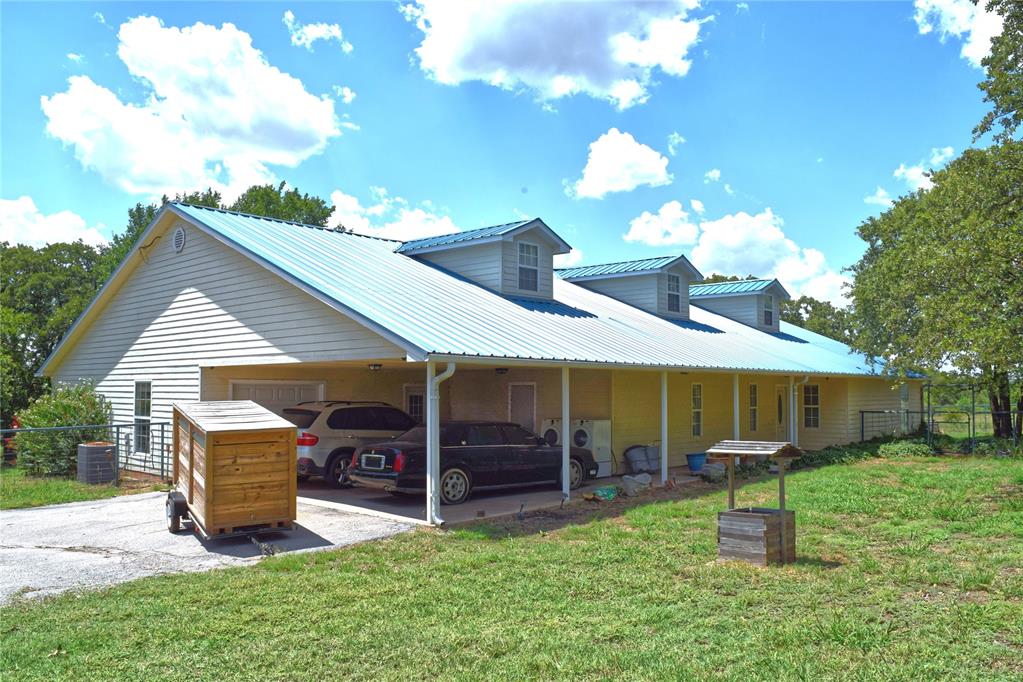 283623 E 1670 Road Property Photo 2