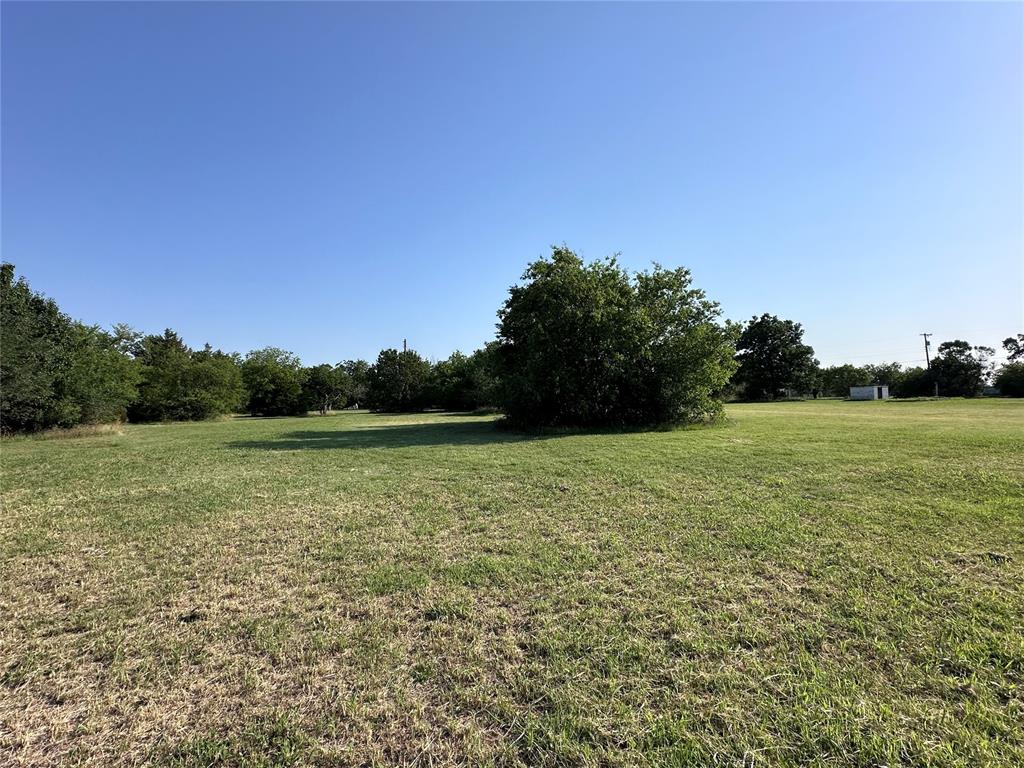 109 E Memorial Road Property Photo 8