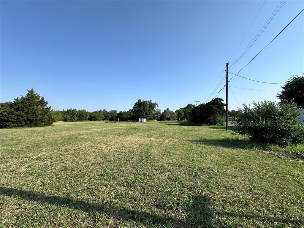 109 E Memorial Road Property Photo 11