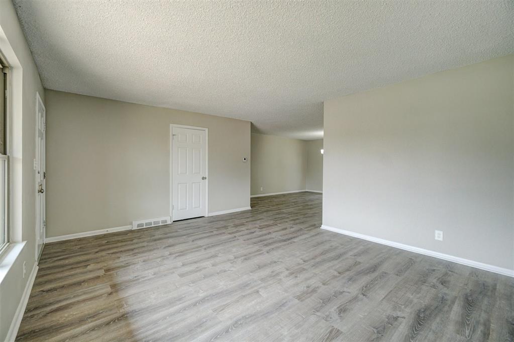 1507 Murray Drive Property Photo 5