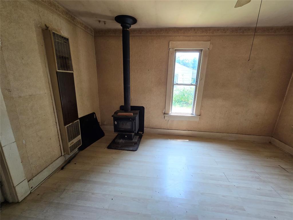 2716 N Trosper Drive Property Photo 3