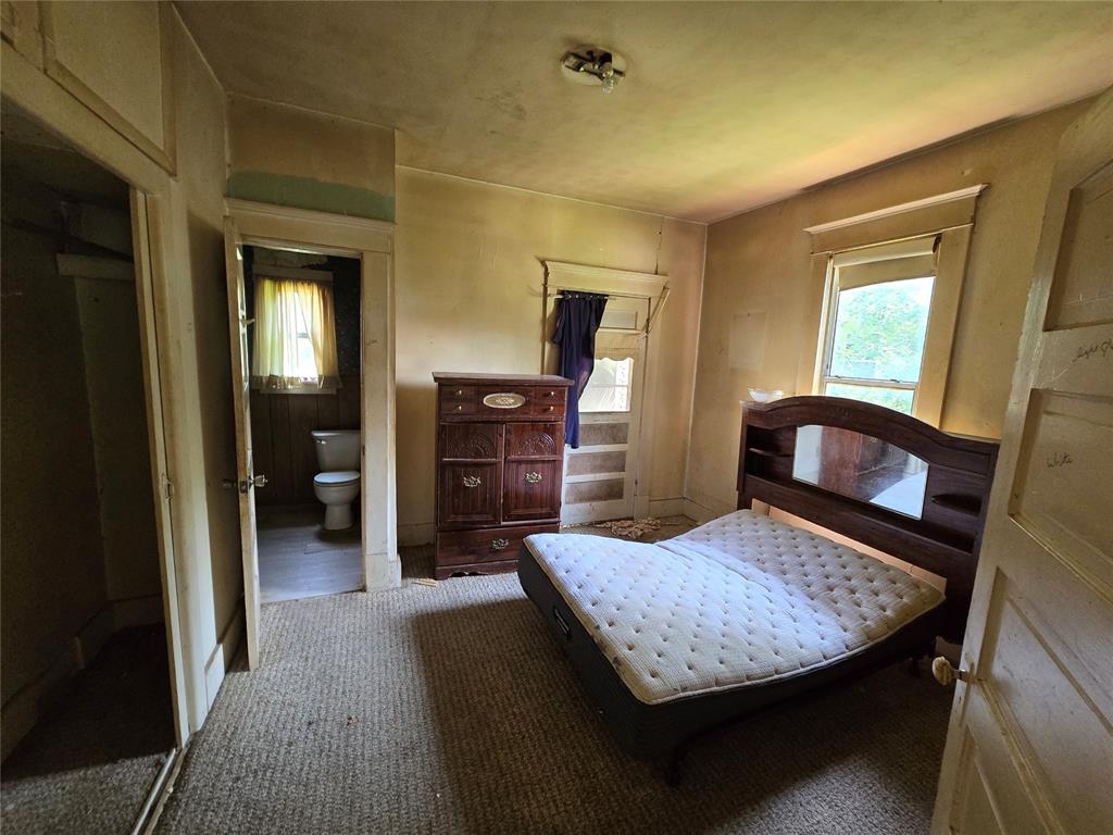 2716 N Trosper Drive Property Photo 9