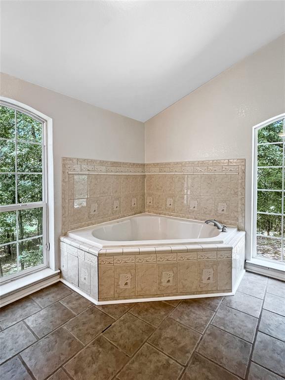 782 N 4830 Road Property Photo 11