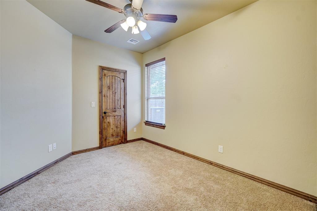 19832 Oakshire Drive Property Photo 18