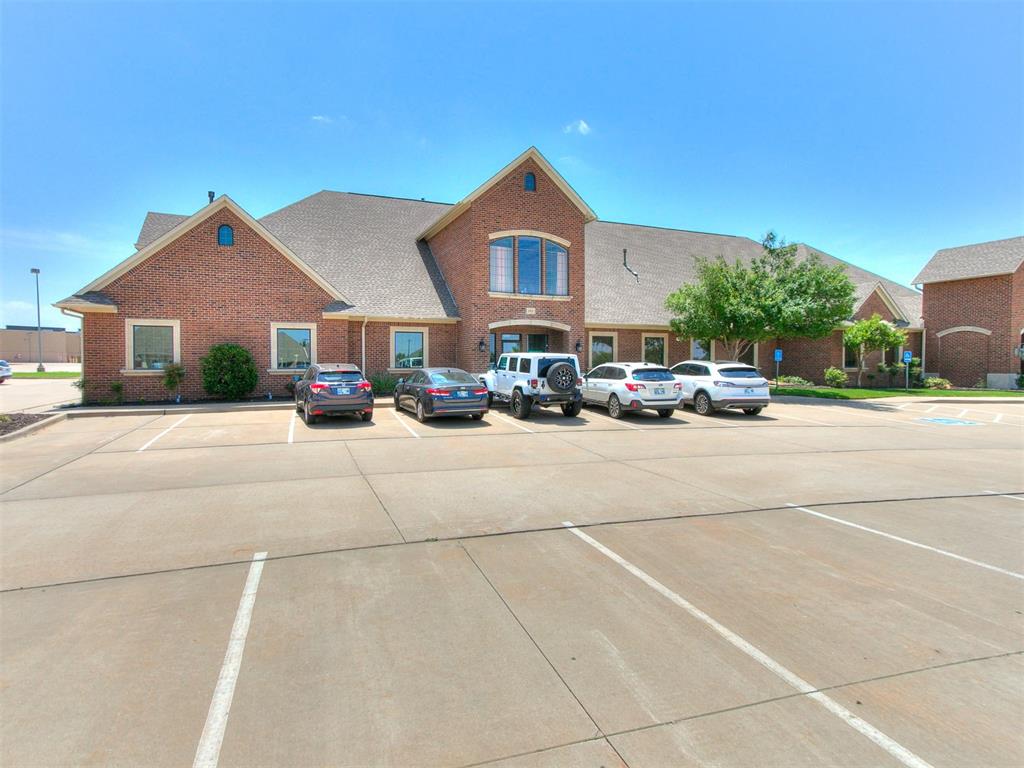 1703 Professional Circle Property Photo 1