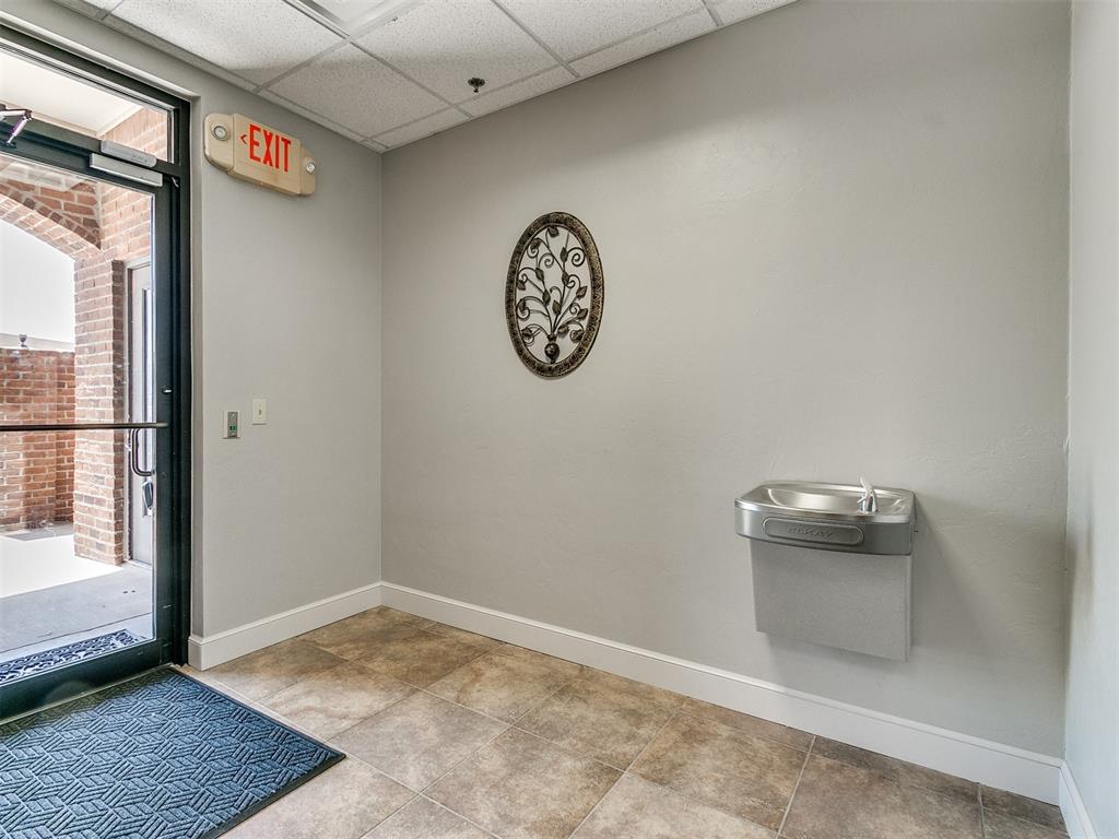 1703 Professional Circle Property Photo 10