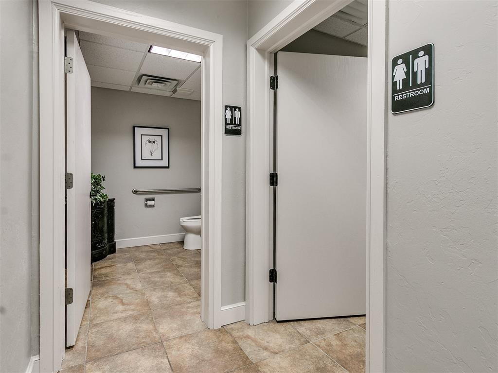 1703 Professional Circle Property Photo 11