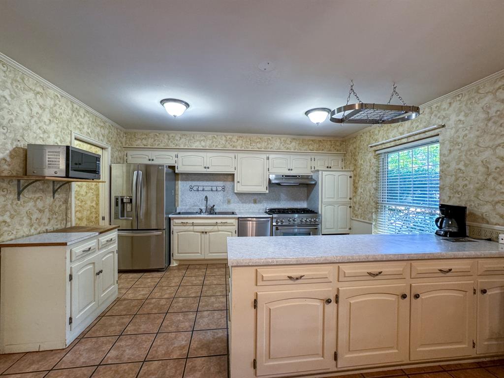 1218 Benson Drive Property Photo 11