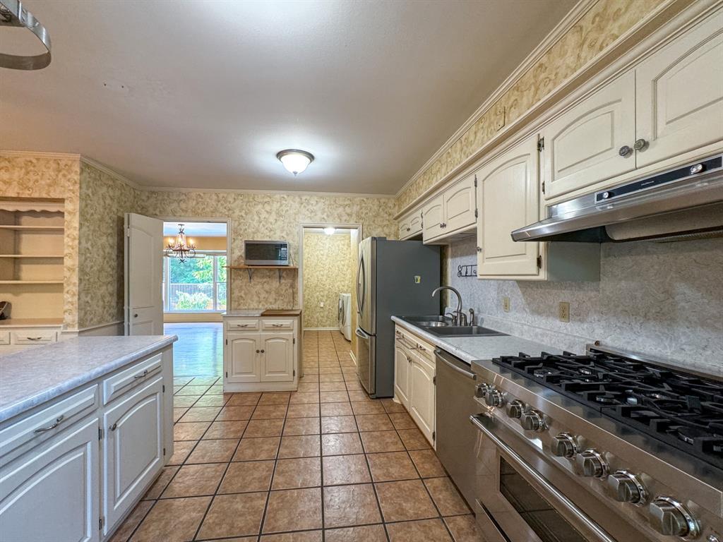 1218 Benson Drive Property Photo 12