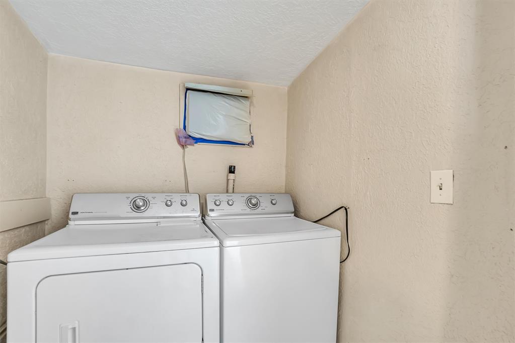 117 W 6th Street Property Photo 29