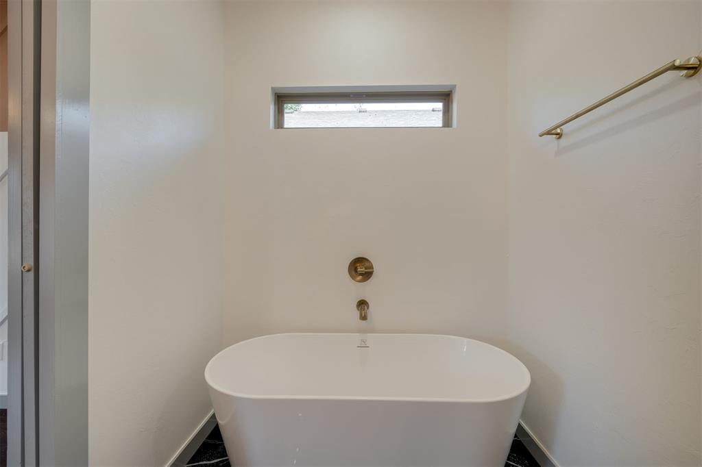 530 Se 13th Street Property Photo 17