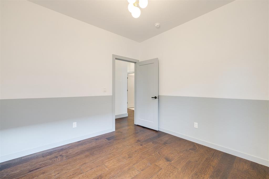 530 Se 13th Street Property Photo 24