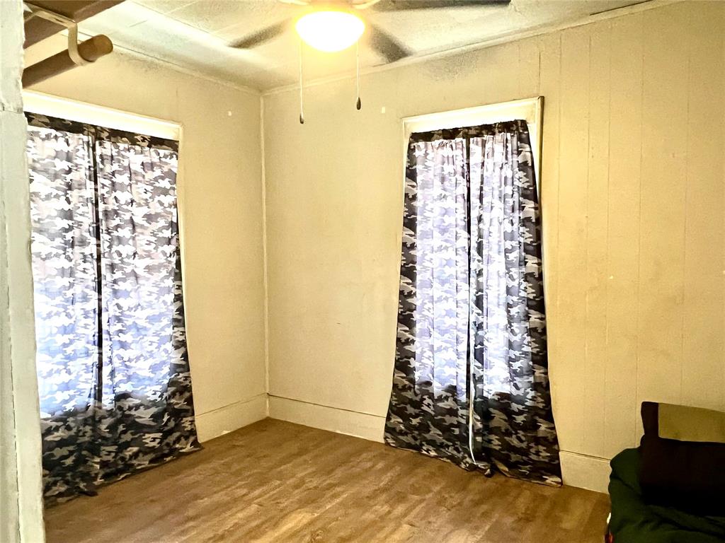 313 W Elm Avenue Property Photo 6