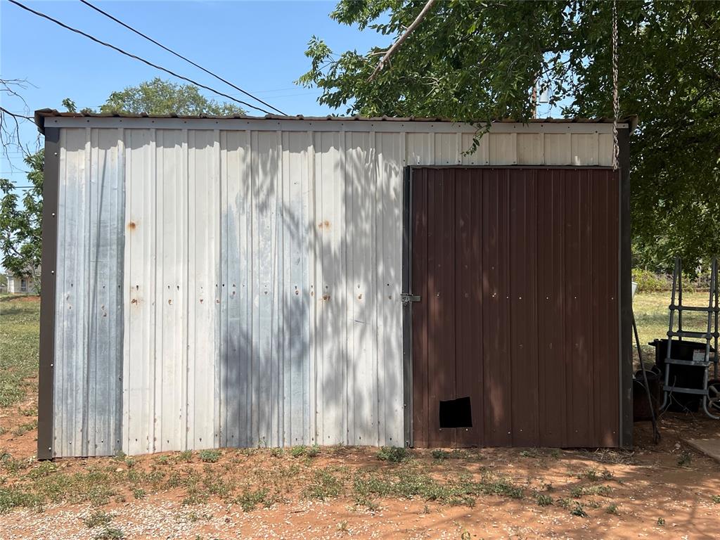 313 W Elm Avenue Property Photo 12