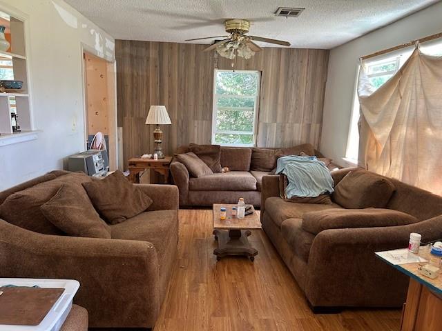 11400 Timber Trail Property Photo 7