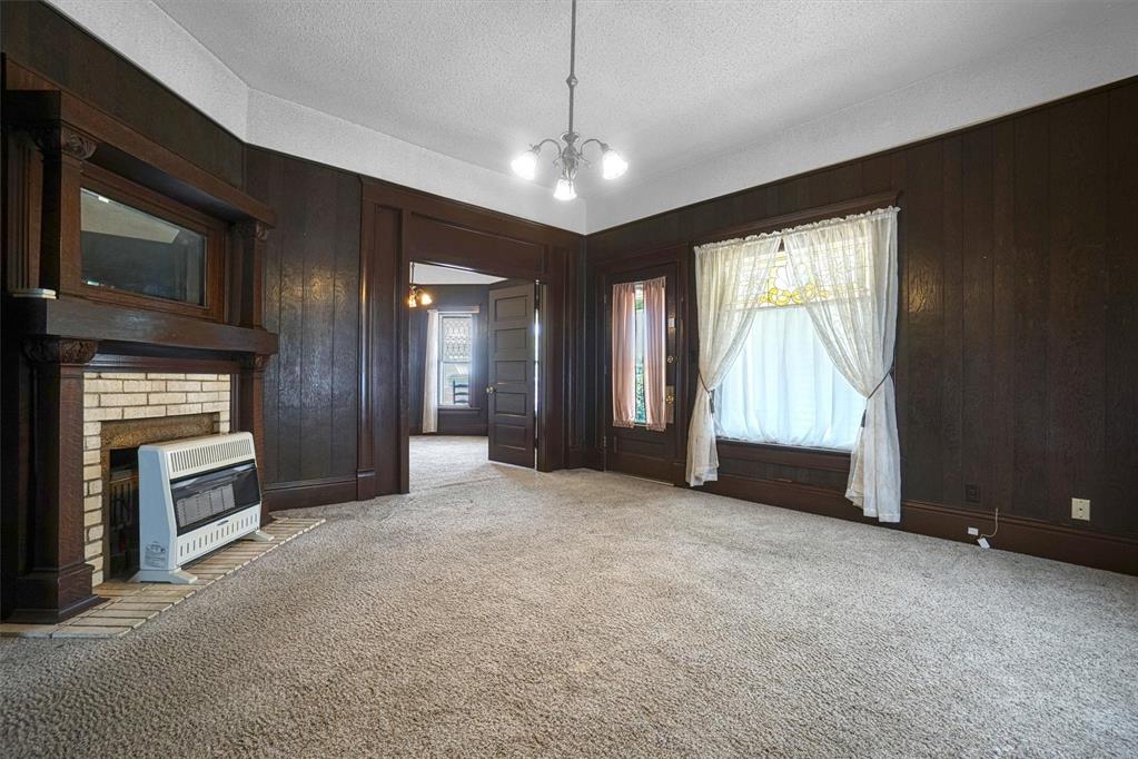 107 S Broadway Avenue Property Photo 14