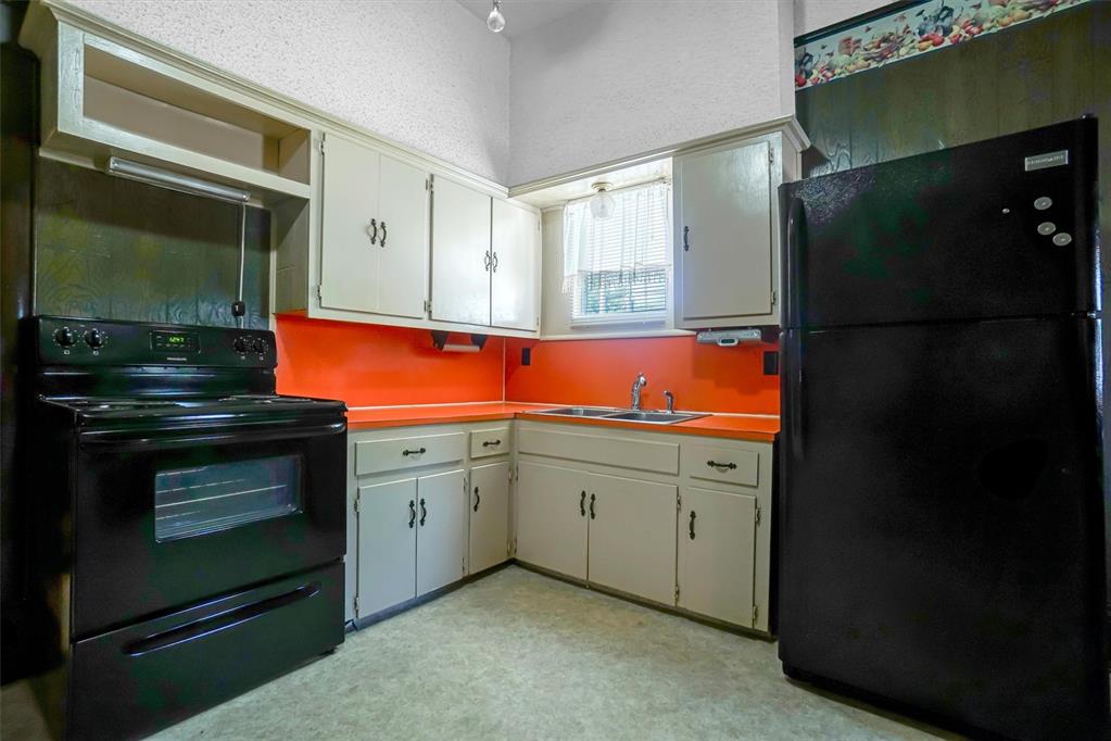 107 S Broadway Avenue Property Photo 36