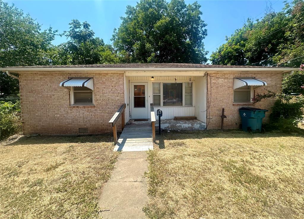 115 N Ike Rude Avenue Property Photo 2