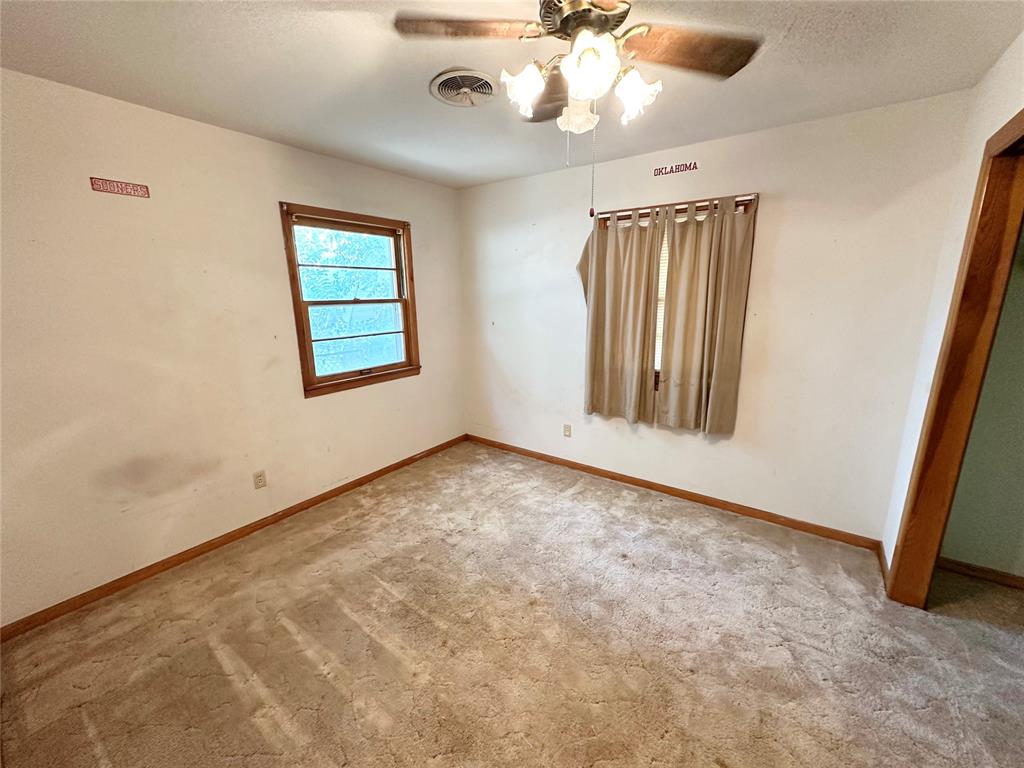 115 N Ike Rude Avenue Property Photo 14