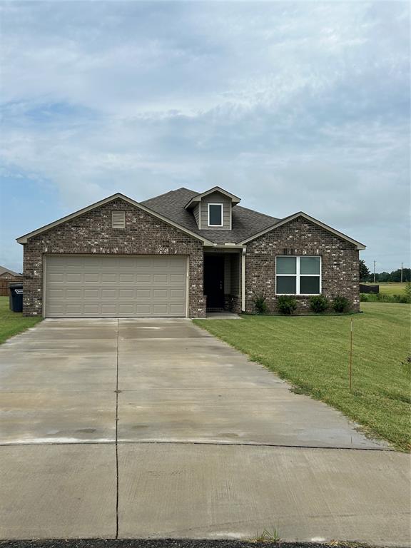 42200 Elles Way Property Photo 1