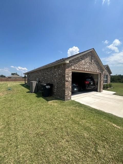42200 Elles Way Property Photo 4