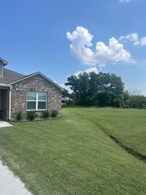 42200 Elles Way Property Photo 5