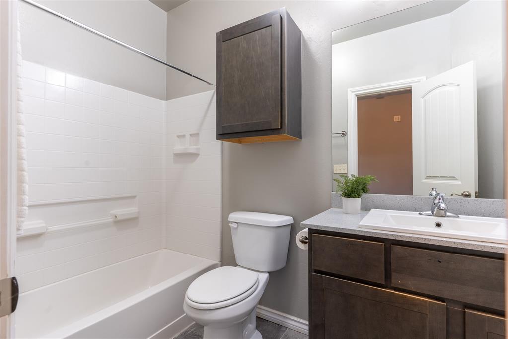 557 S Fretz Avenue Property Photo 8