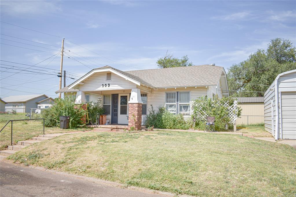 309 S Oliver Avenue Property Photo 3