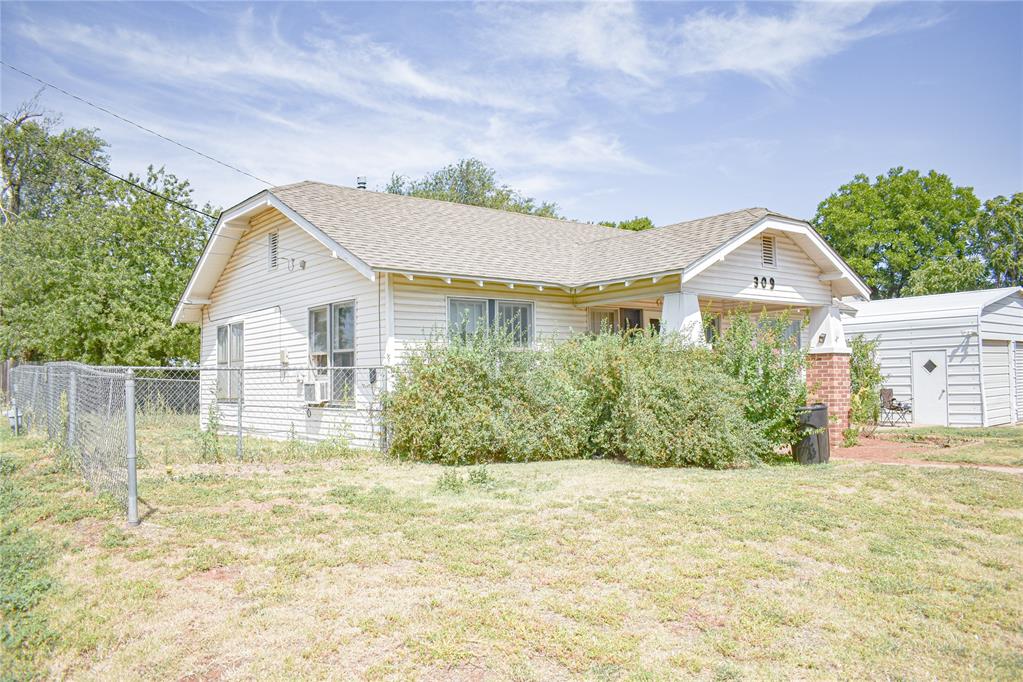 309 S Oliver Avenue Property Photo 4