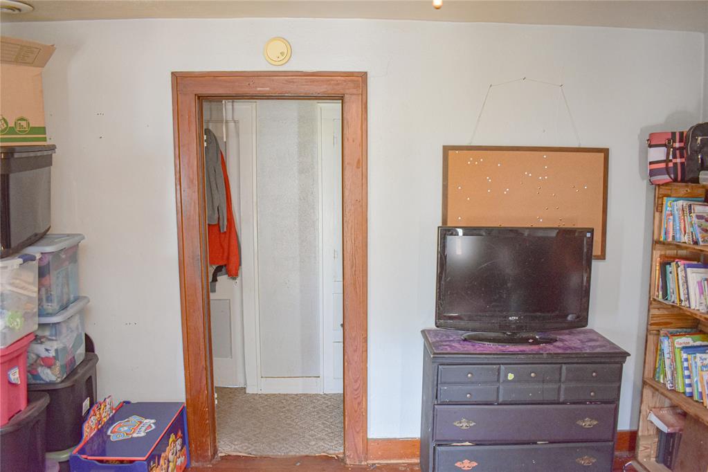 309 S Oliver Avenue Property Photo 10