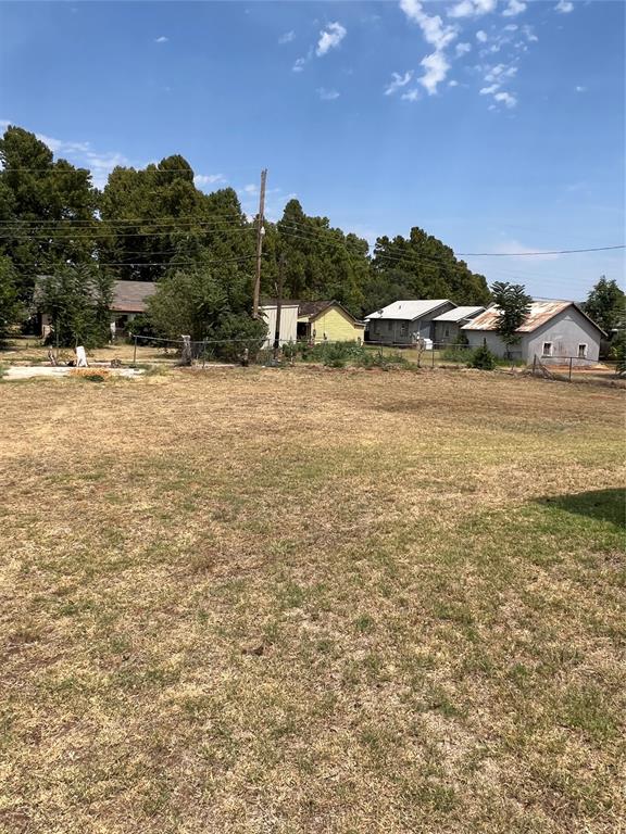 21 W 3rd Street Property Photo 8