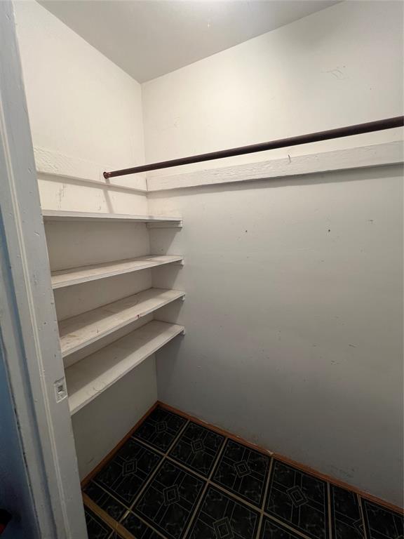 21 W 3rd Street Property Photo 11