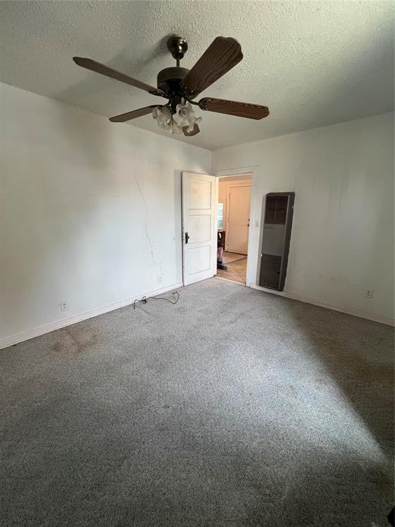 21 W 3rd Street Property Photo 18