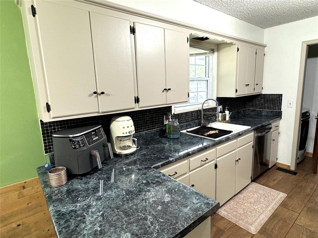 17 Tedford Way Property Photo 12
