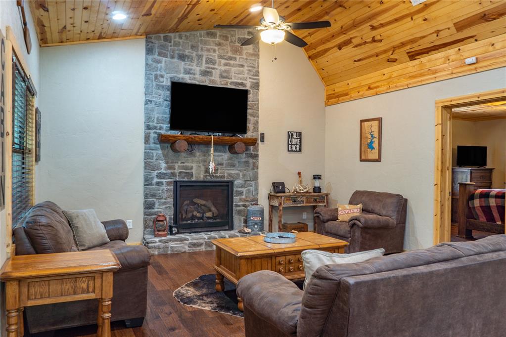 172 Cedar Creek Circle Property Photo 3