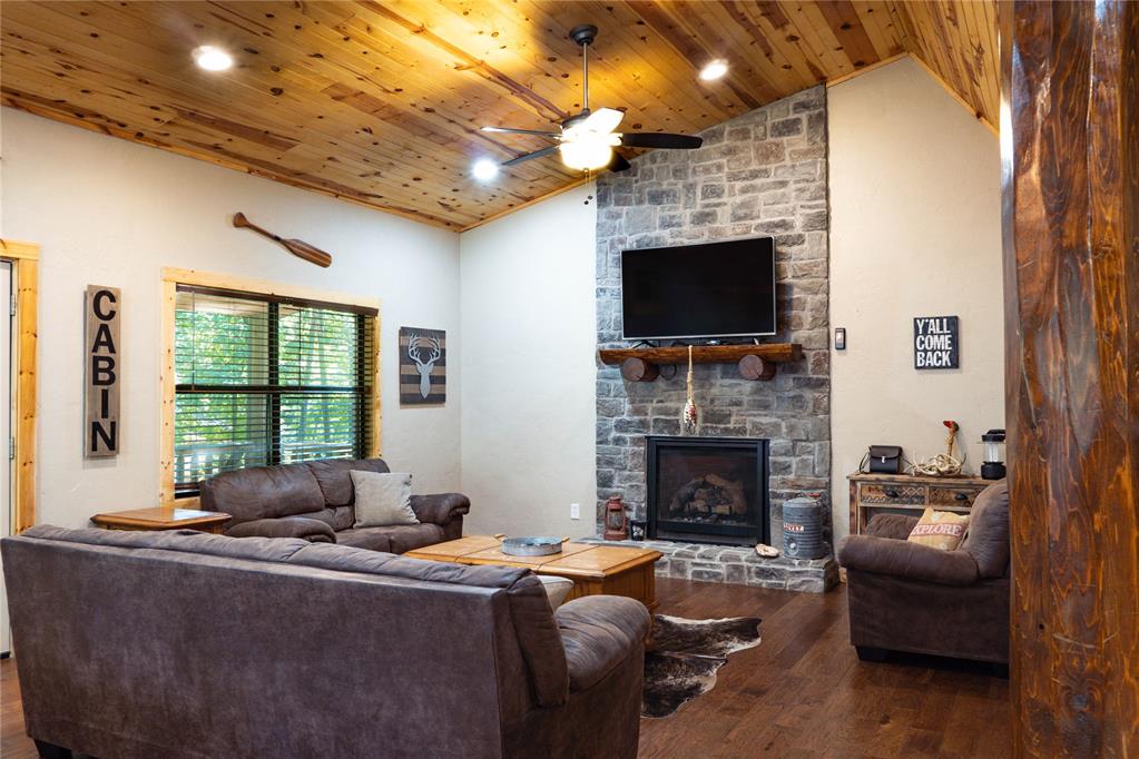 172 Cedar Creek Circle Property Photo 4