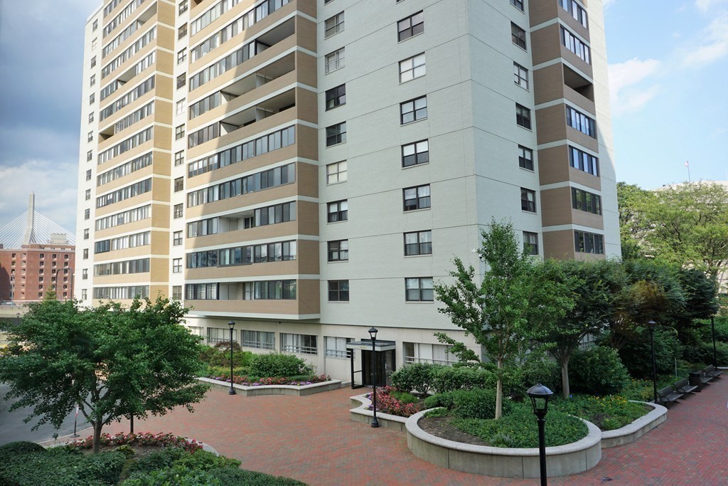 6 Whittier Place # 16n Property Photo 1