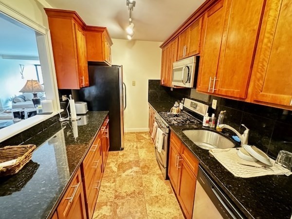 6 Whittier Place # 16n Property Photo 11