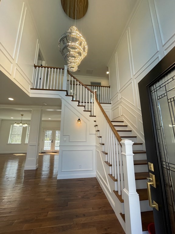 7 York Drive Property Photo 2