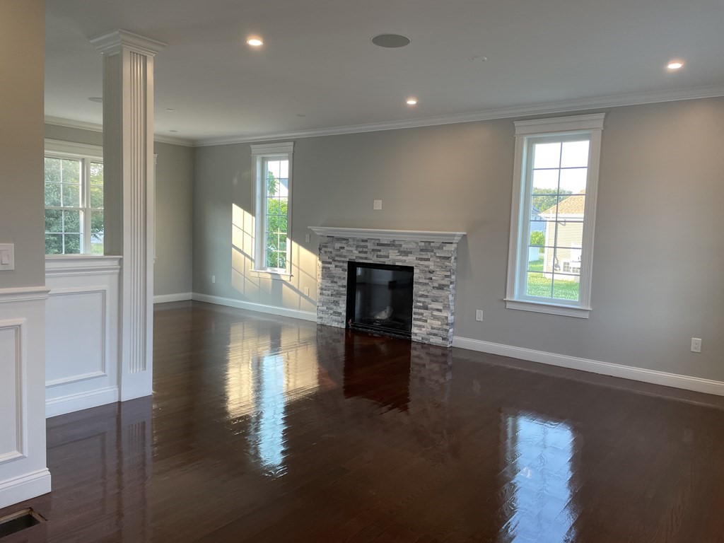 7 York Drive Property Photo 4