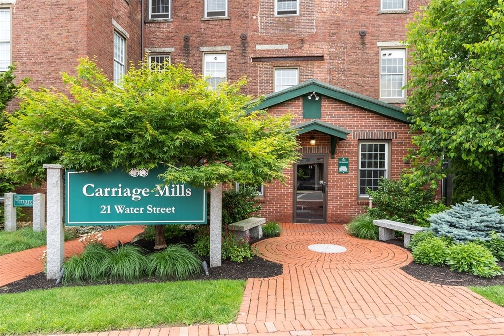 21 Water Street Property Photo 2