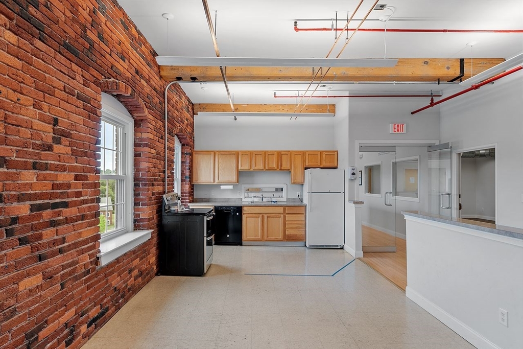 21 Water Street Property Photo 12