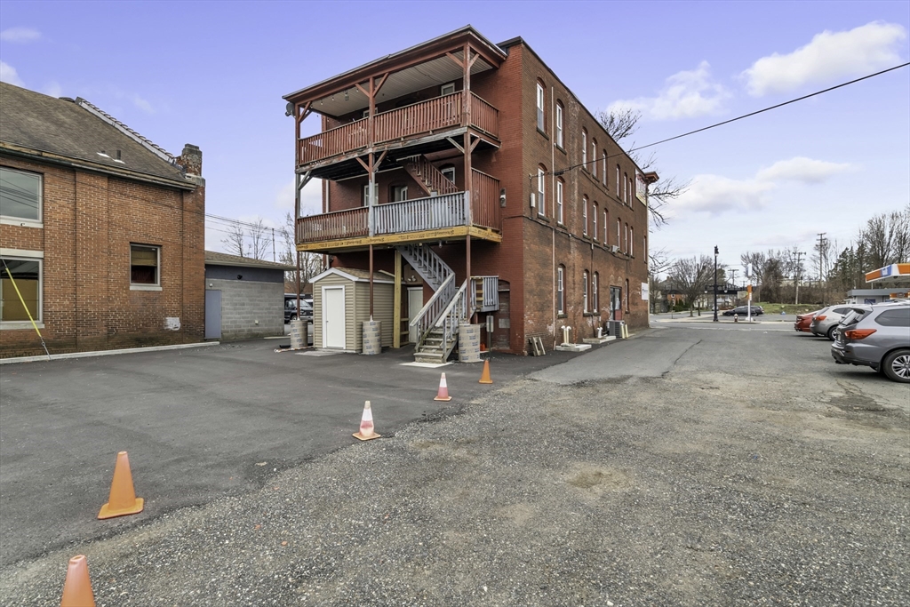 271 Elm St Property Photo 1
