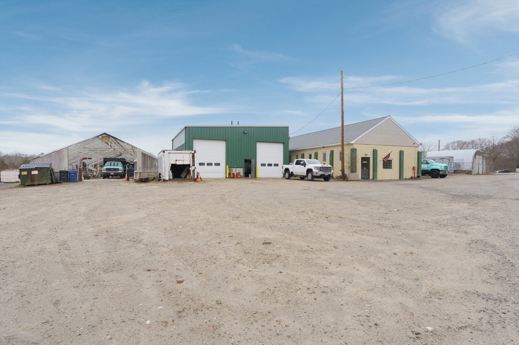 267 Huttleston Ave Property Photo 19