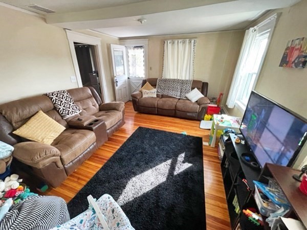 72 West Street Property Photo 4