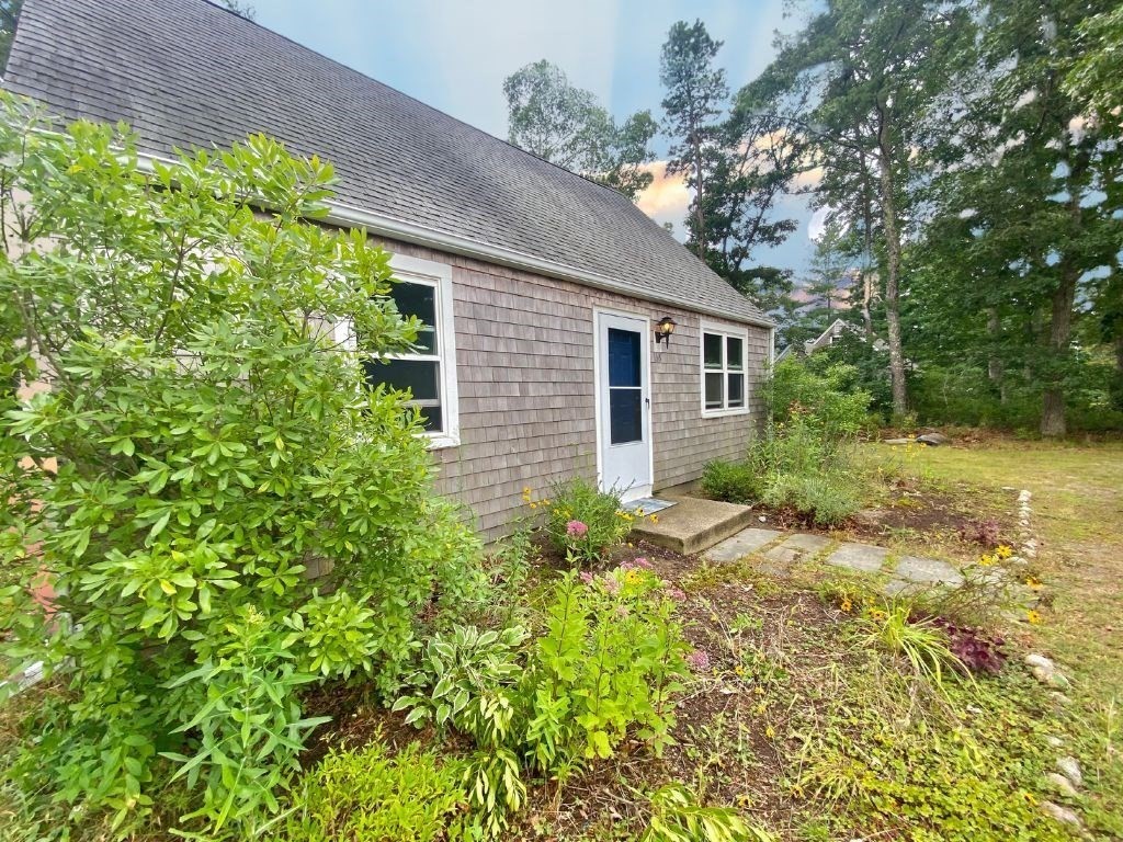138 Kompass Dr Property Photo 2